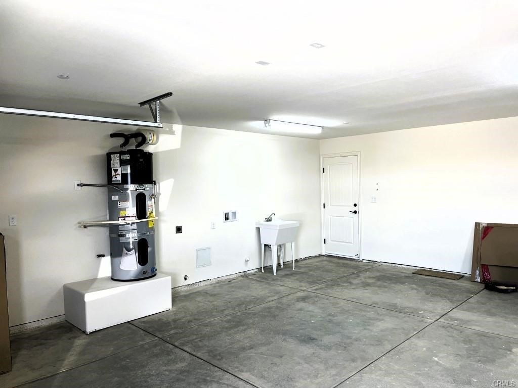 13119 Candlewood. Apple Valley, CA 92308