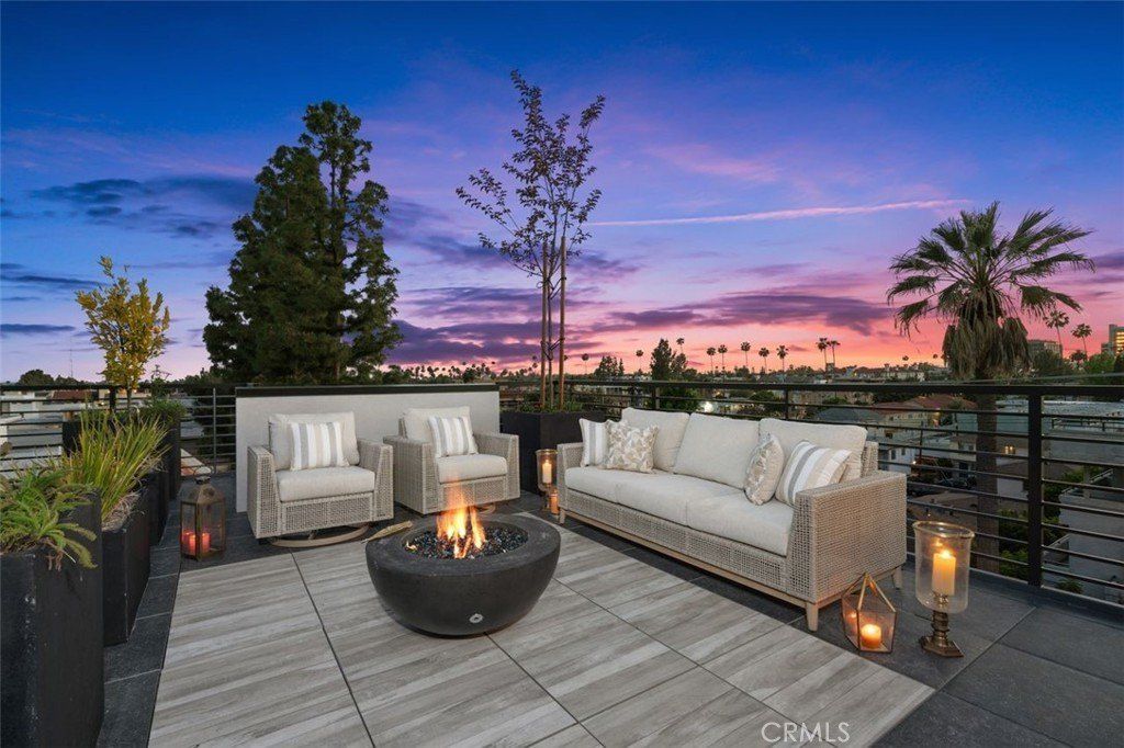 150 S Oak Knoll. Pasadena, CA 91101