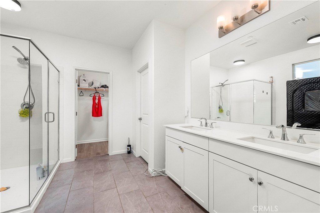 45061 Floral Vista. Lancaster, CA 93536