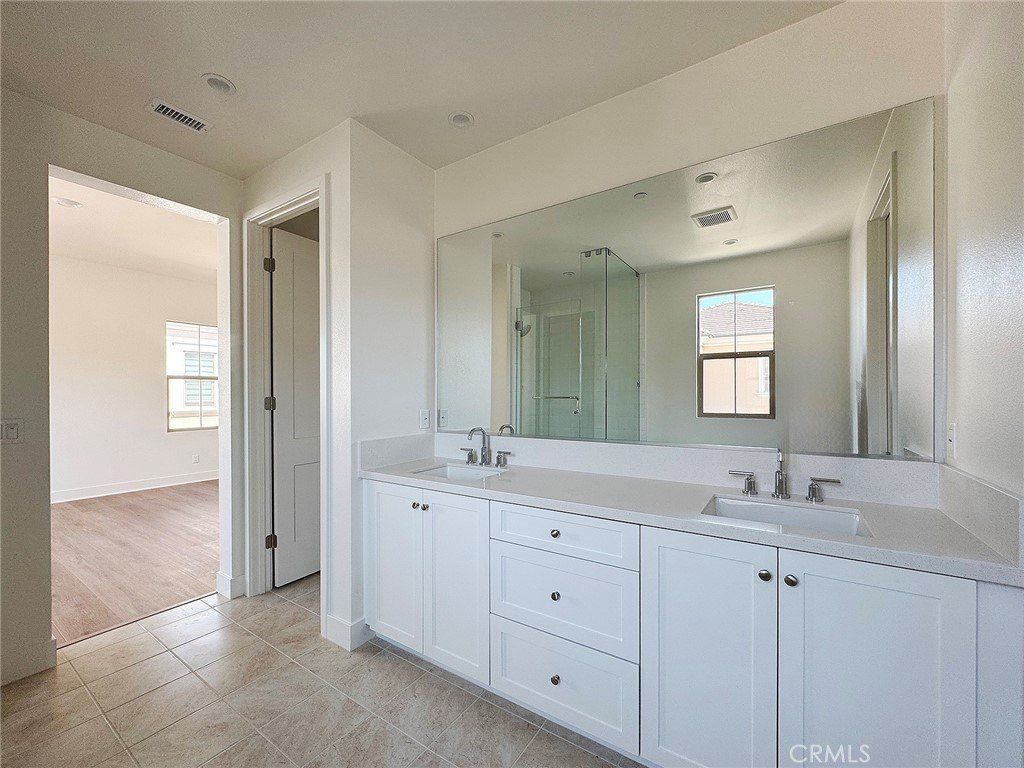 226 Maricopa. Irvine, CA 92618