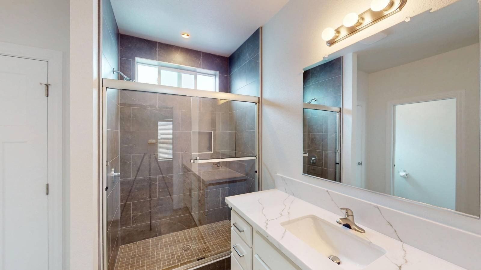 903 W 17Th St. Costa Mesa, CA 92627