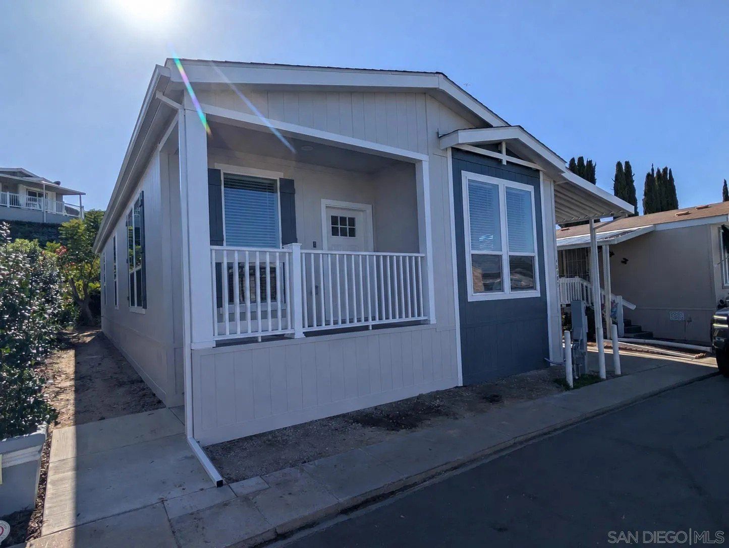 4898 12 Old Cliffs Rd. San Diego, CA 92120