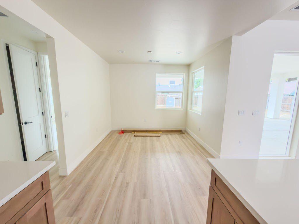 181 Grace Court. Lemoore, CA 93245