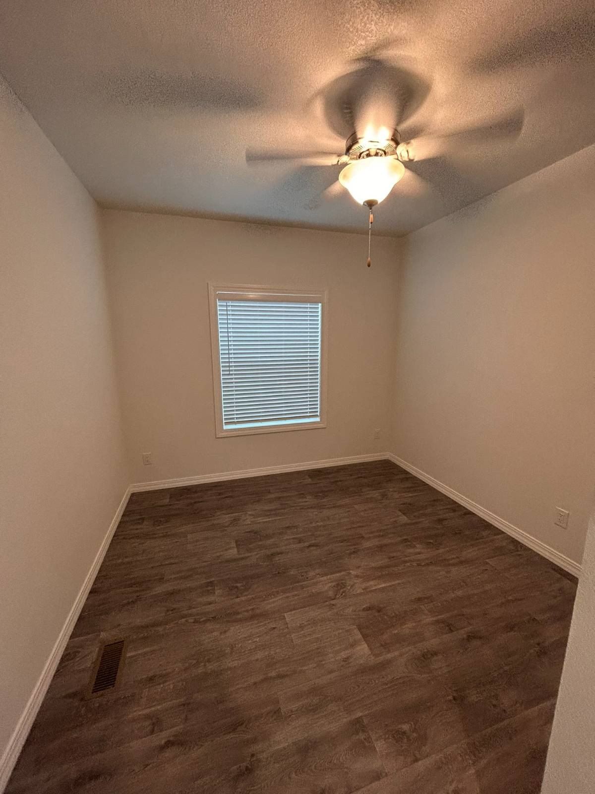 3825 Crestmore Road. Riverside, CA 92509