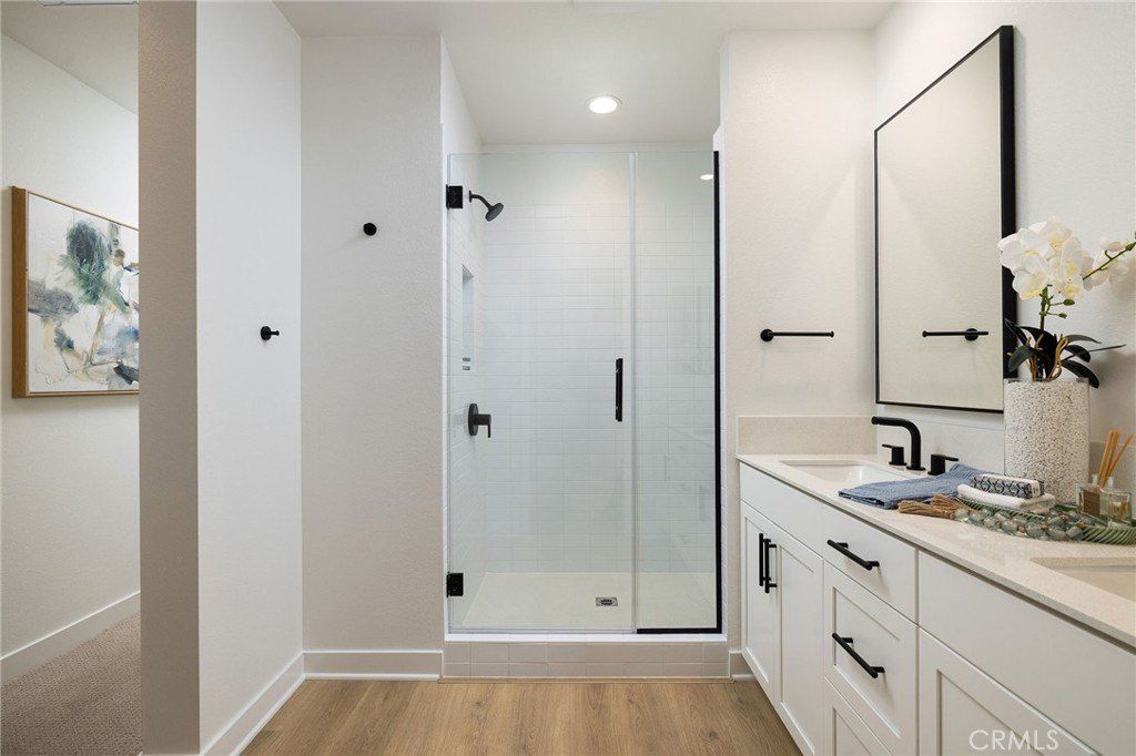 318 E William Way. La Habra, CA 90631