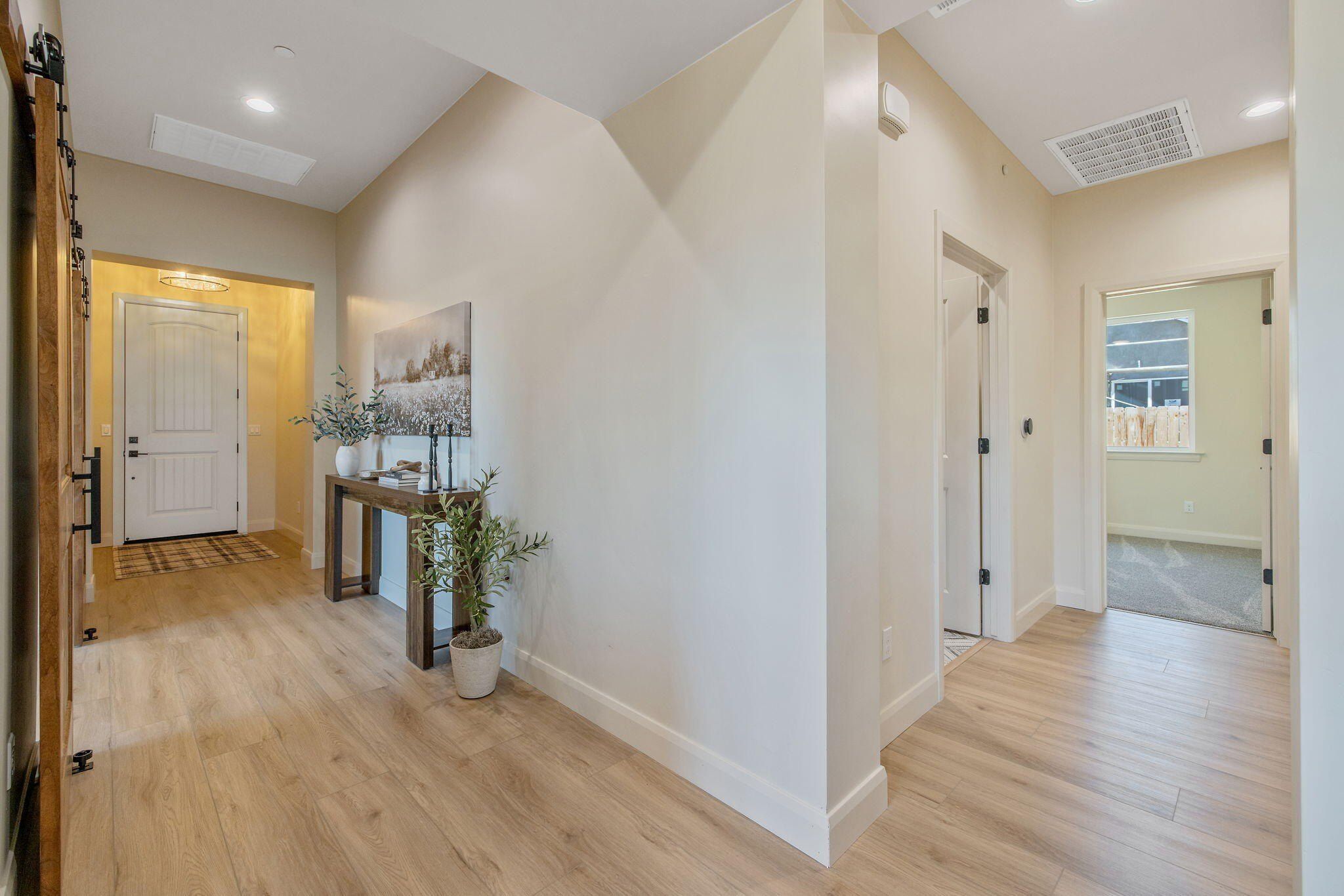 1024 N Rono Street. Visalia, CA 93291