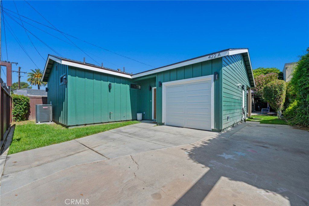 422 W Amerige Avenue. Fullerton, CA 92832