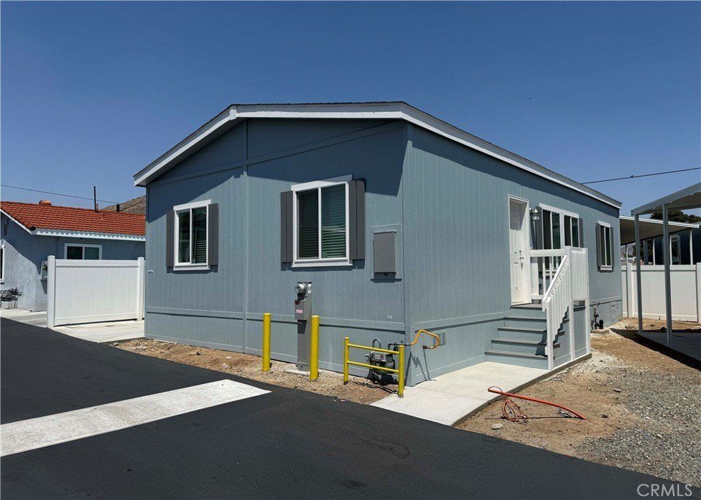 8086 Mission Boulevard. Jurupa Valley, CA 92509