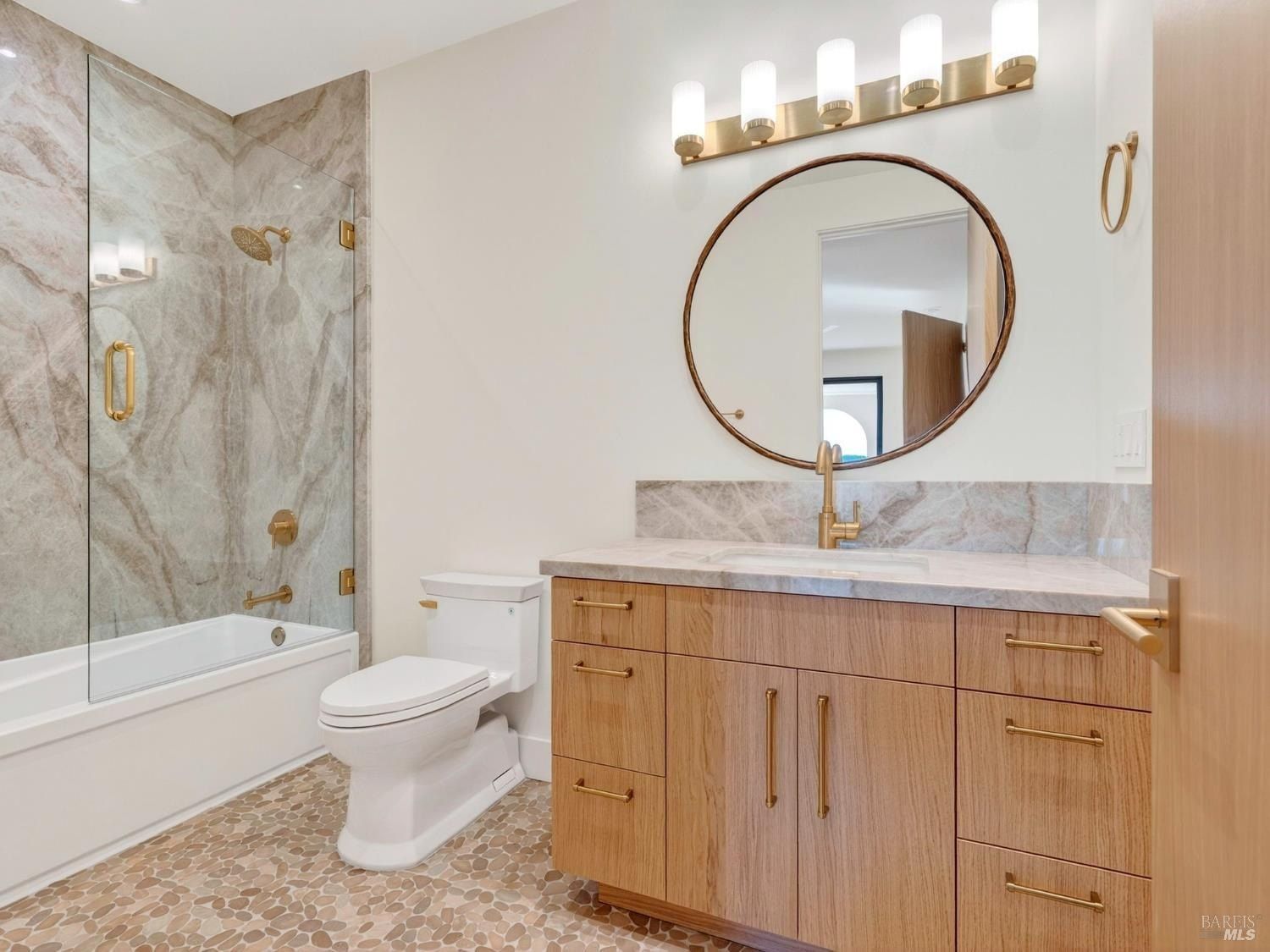 421 Bear Creek Circle. Napa, CA 94558