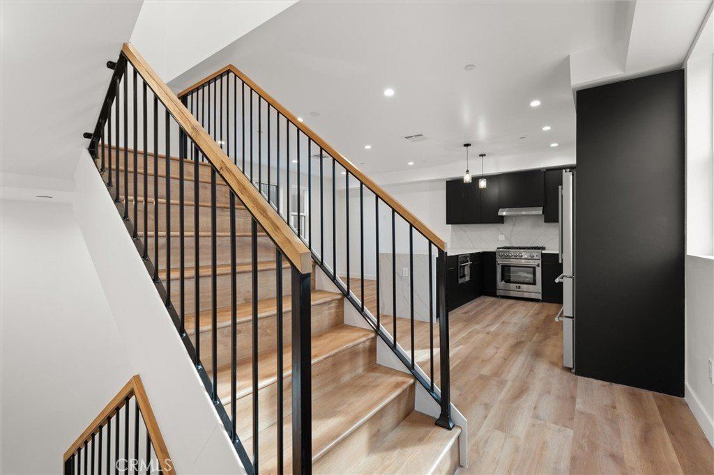 11408 W Calvert Street. North Hollywood, CA 91606