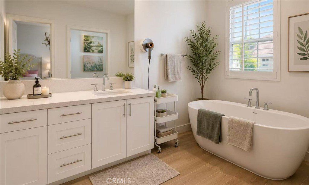 144 Scoville. Irvine, CA 92618