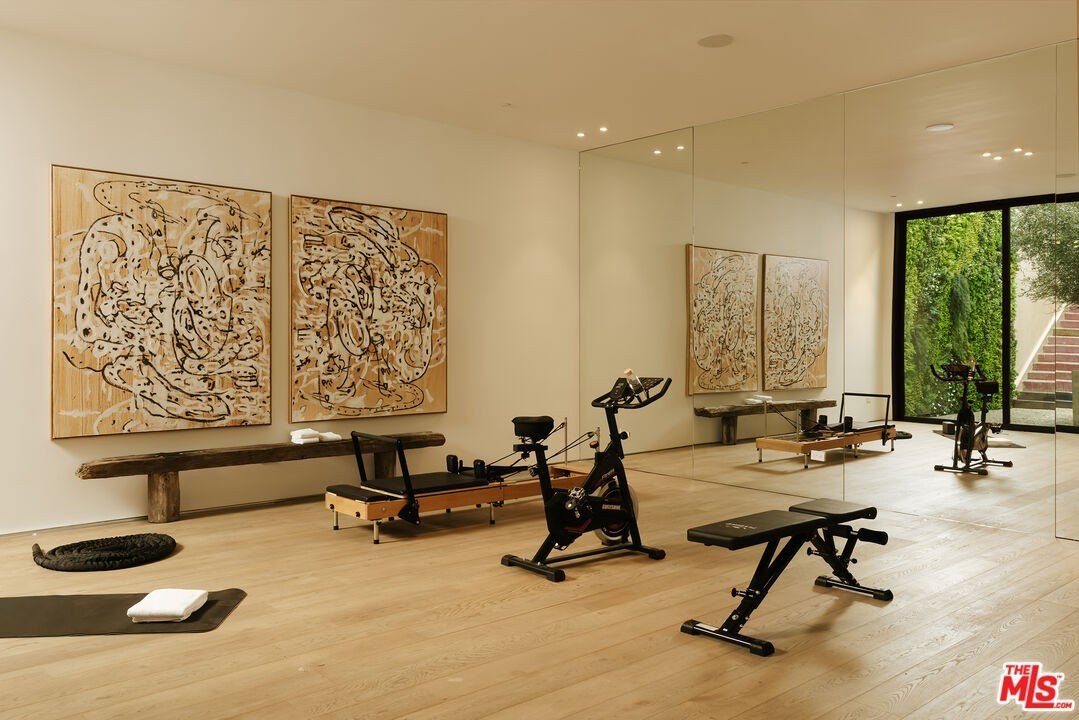 510 N Alpine Dr. Beverly Hills, CA 90210