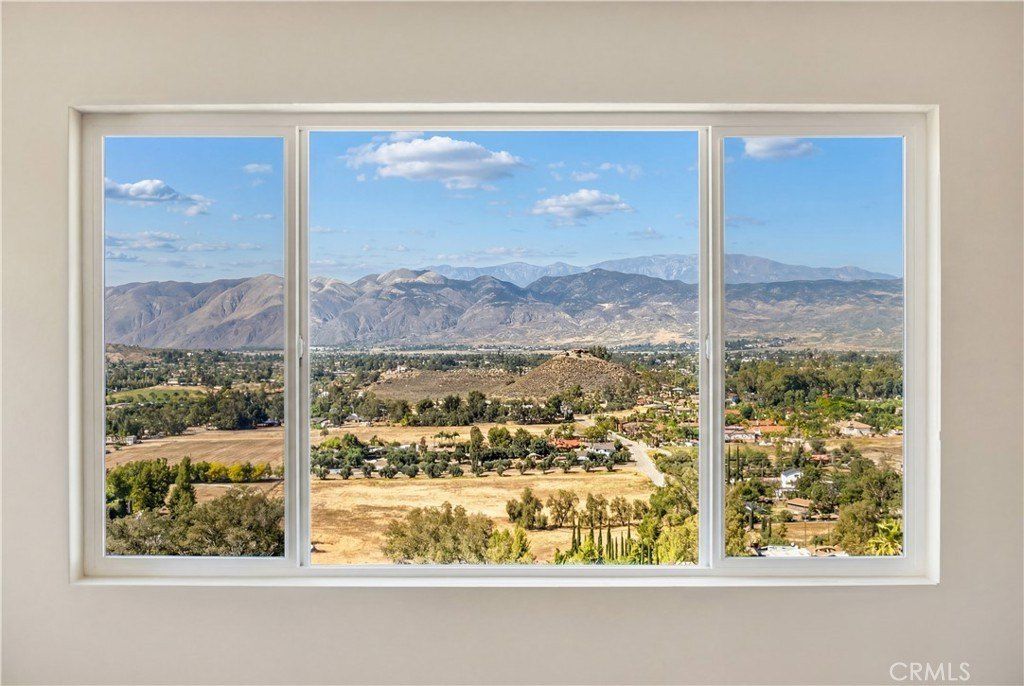 42340 Segner Drive. Hemet, CA 92544
