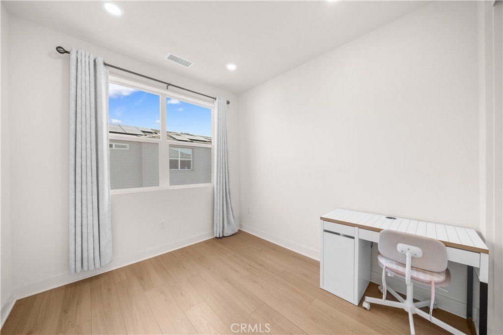 3516 E Indigo Privado. Ontario, CA 91764