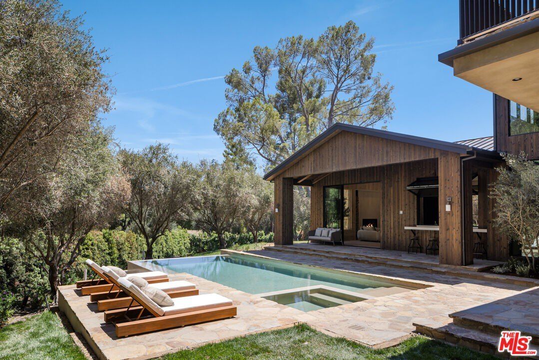 24877 Eldorado Meadow Rd. Hidden Hills, CA 91302