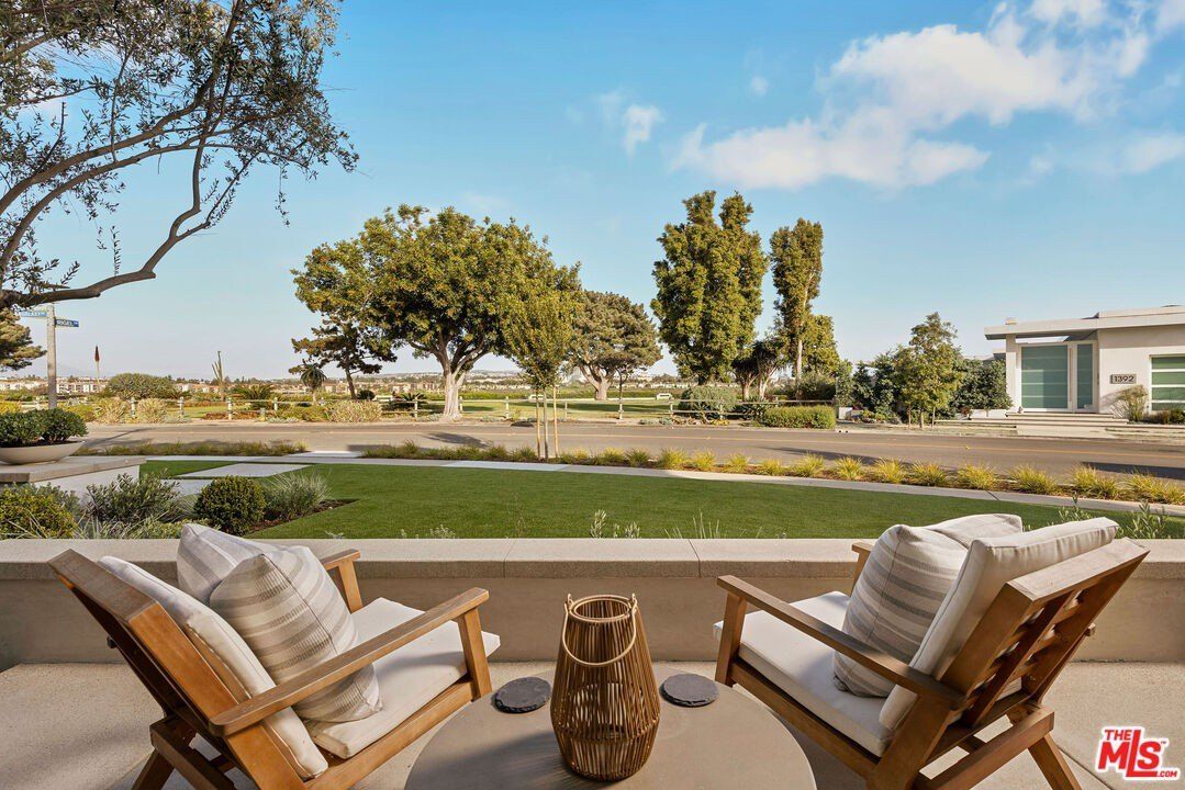 1399 Galaxy Dr. Newport Beach, CA 92660
