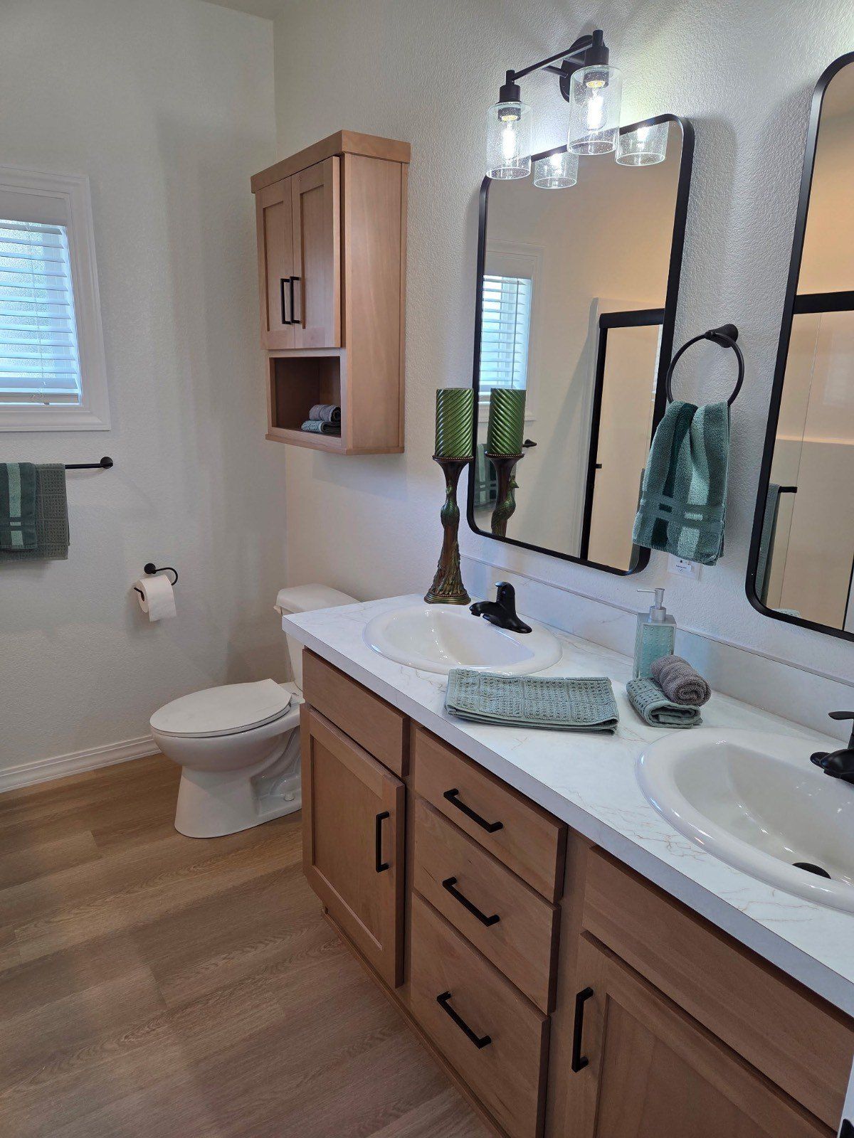 161 EOrangethorpe. Placentia, CA 92870