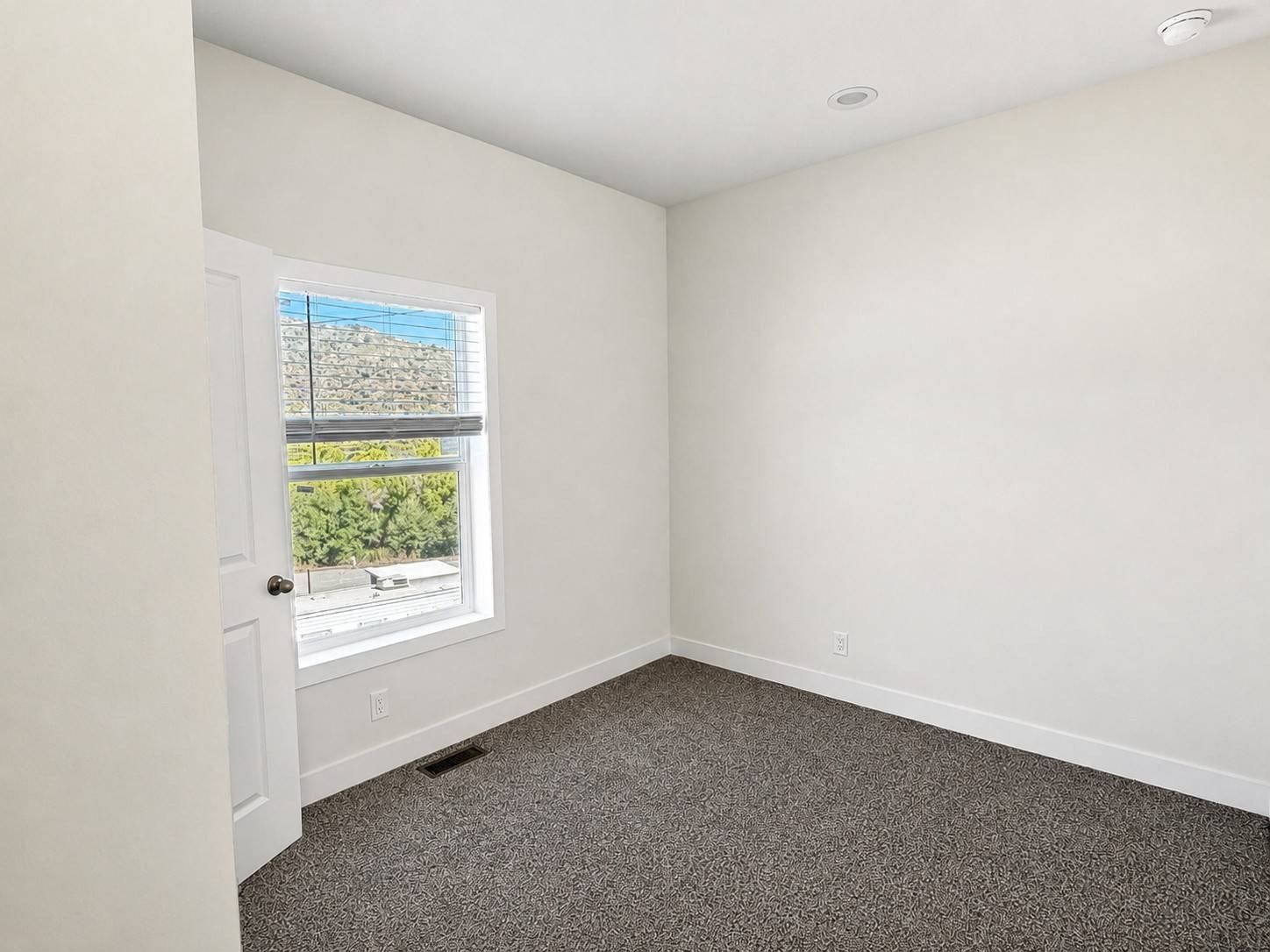 25484 Lake Wohlford. Escondido, CA 92027