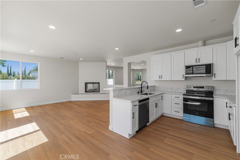 595 E 12Th Street. Beaumont, CA 92223