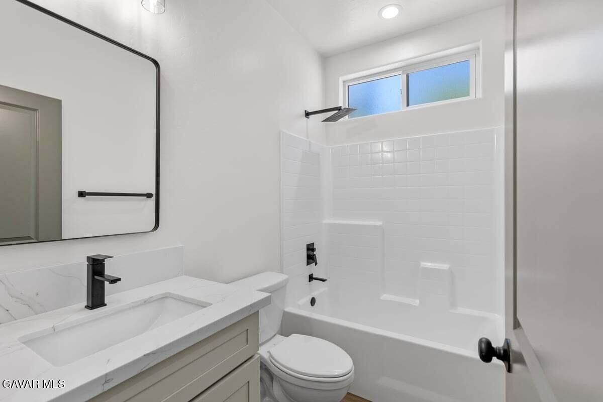 27400 Stirrup Way. Tehachapi, CA 93561