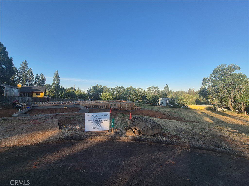 1666 Sweetbriar Lane. Paradise, CA 95969