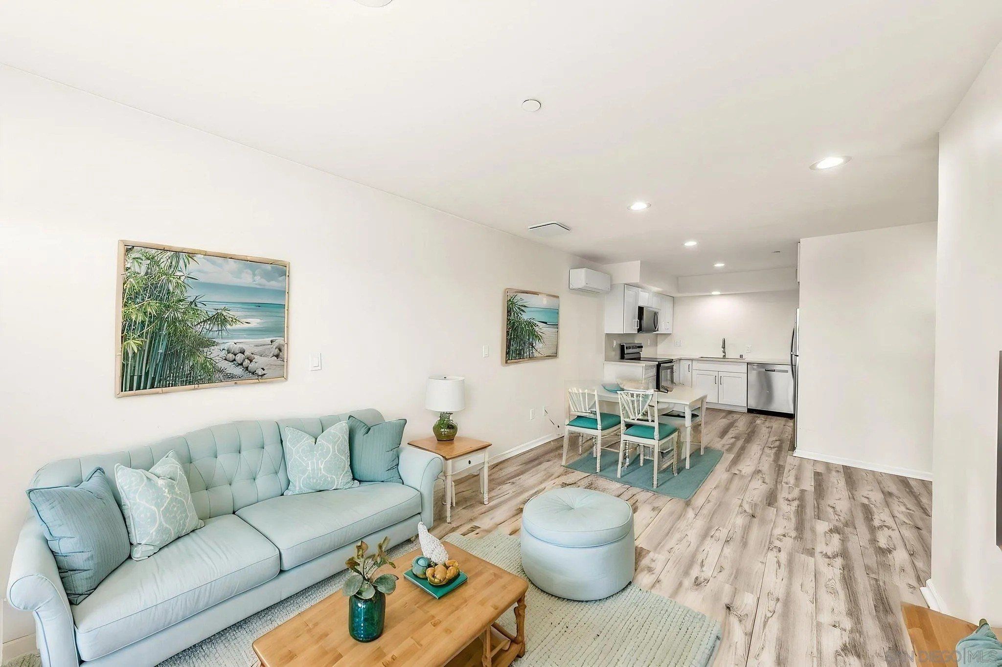 1243  1245 Van Nuys St. San Diego, CA 92109
