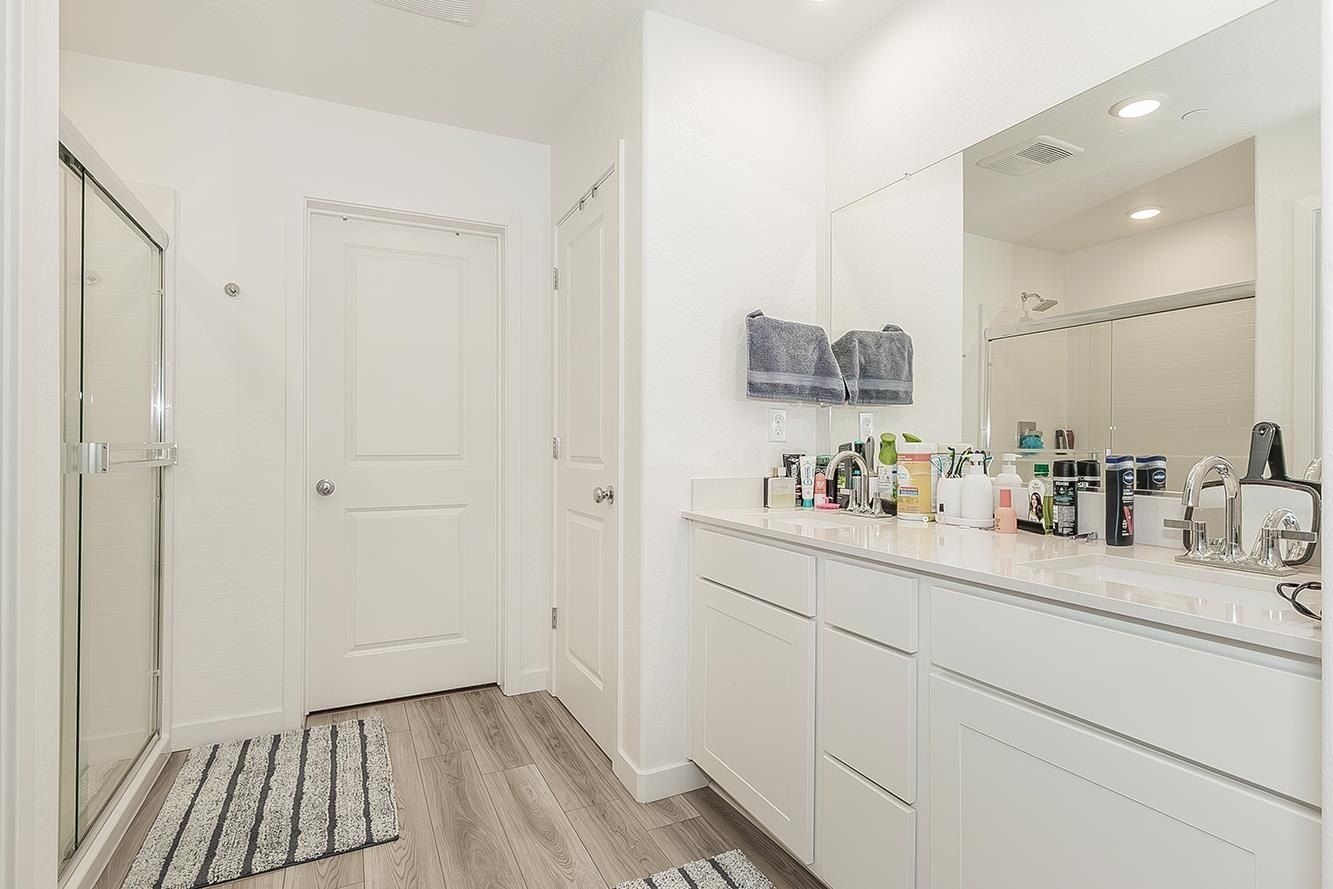 6364 W Hadley Avenue. Fresno, CA 93723