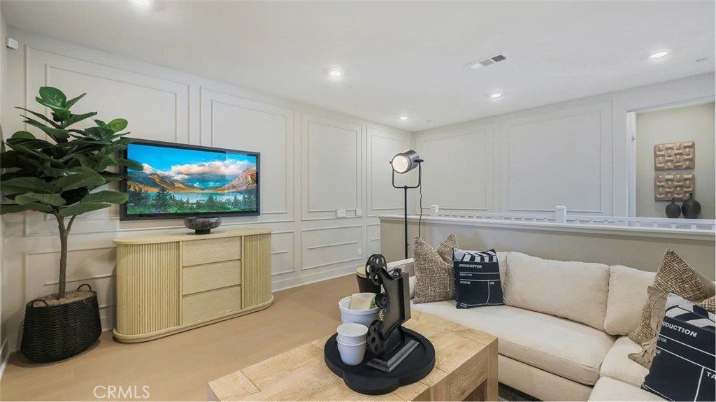 2058 Lupine Terrace. Montebello, CA 90640