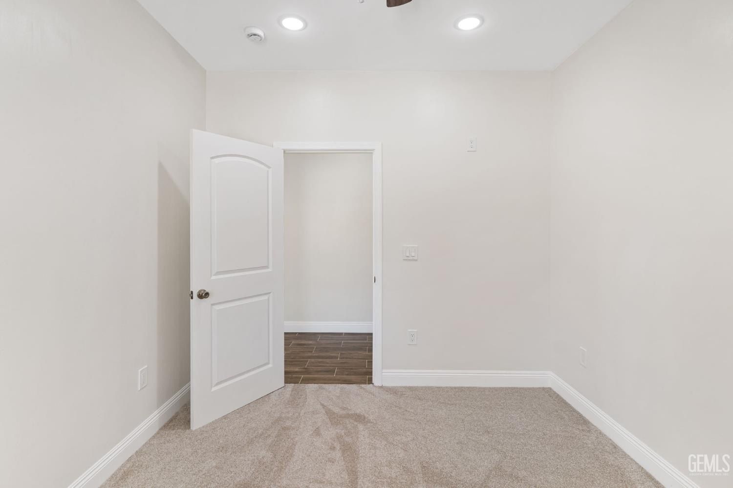 5205 Antares Court. Bakersfield, CA 93306