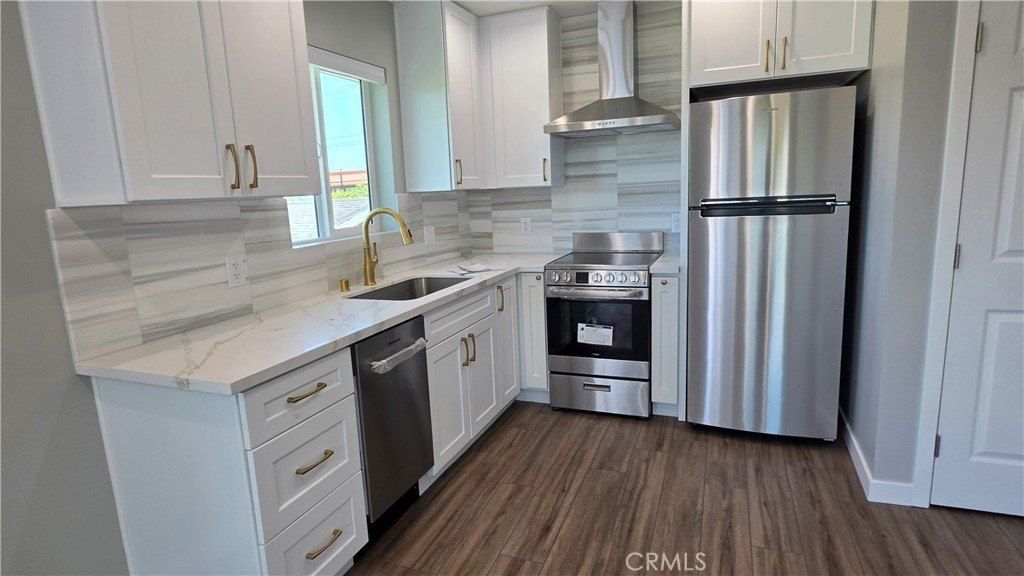 6518 Royer. West Hills, CA 91307
