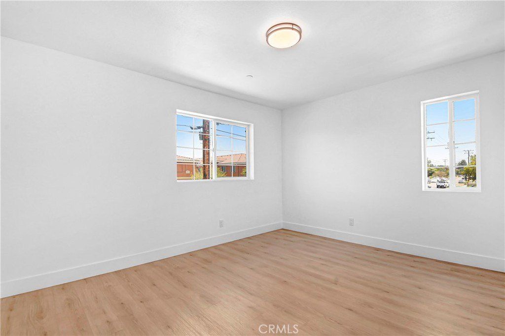16385 Valencia Avenue. Fontana, CA 92335