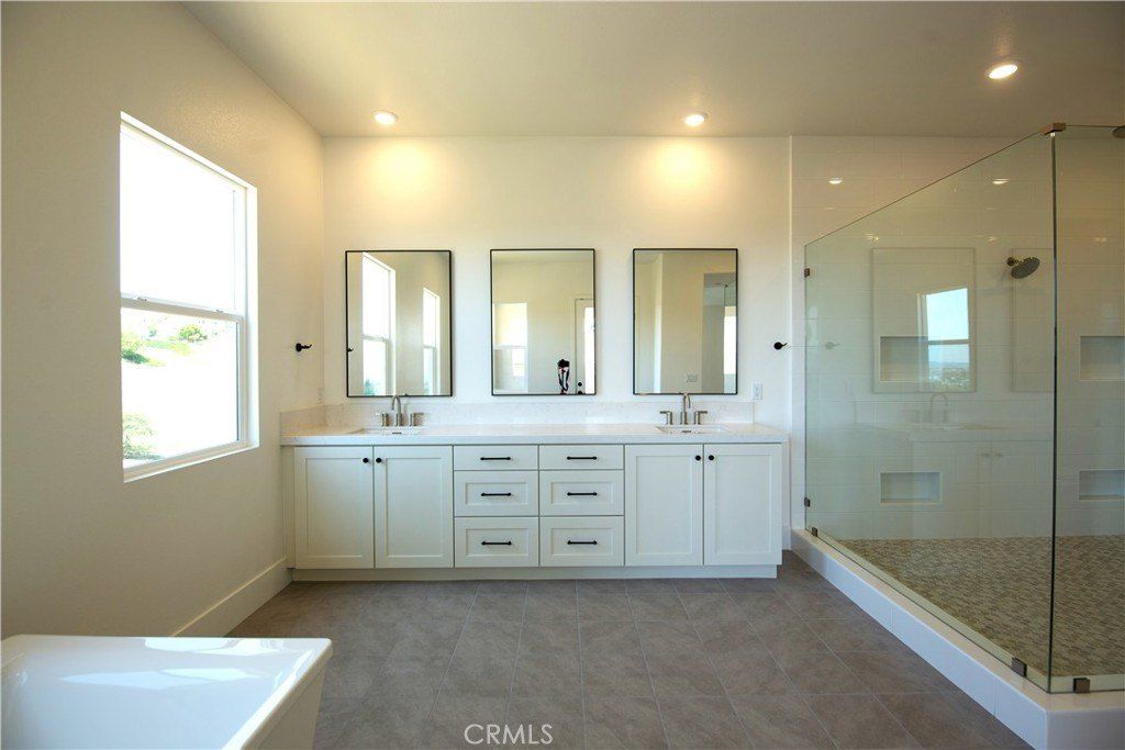 4851 Rideline. Yorba Linda, CA 92887