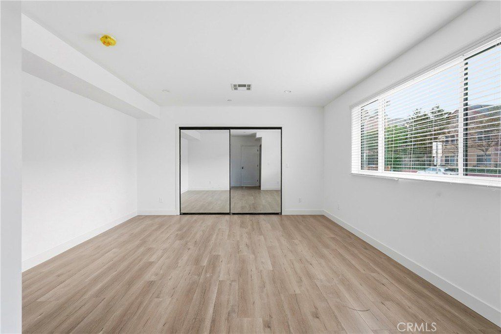 206 N Union Avenue. Echo Park, CA 90026