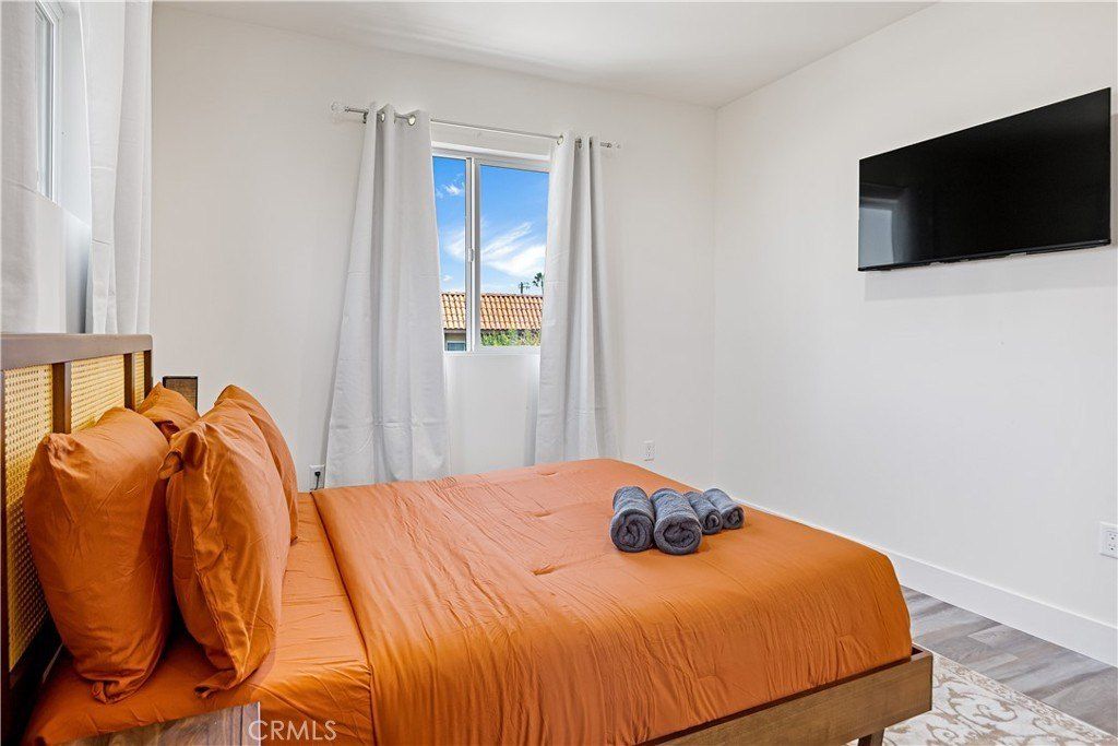 443 N Harvard Boulevard. Los Angeles, CA 90004