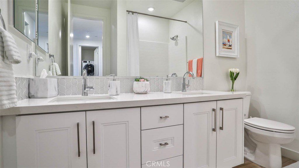 1522 Doheny Way. Dana Point, CA 92629