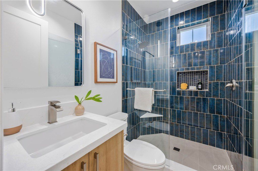 2420 Ives Lane. Redondo Beach, CA 90278