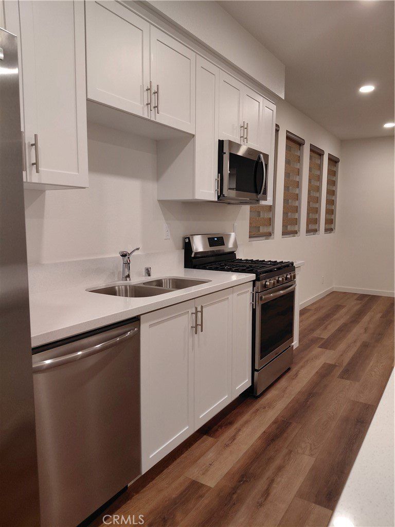 35 Bigsby Drive. Stanton, CA 90680