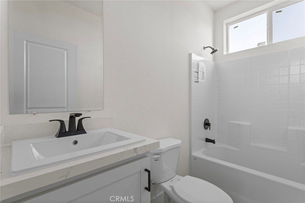 6154 Mission Boulevard. Jurupa Valley, CA 92509