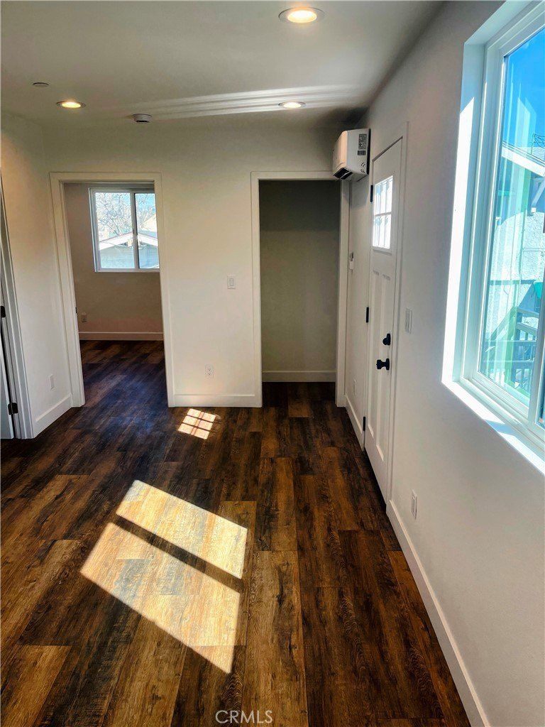 1809 S Gramercy Place. Los Angeles, CA 90019