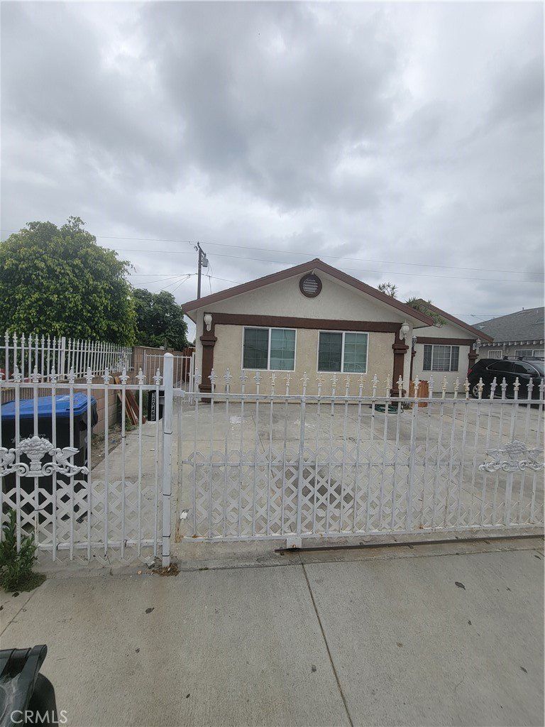 12046 Chesterton. Norwalk, CA 90650