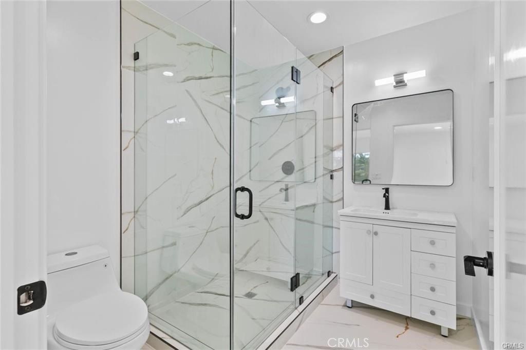 6842 Cedros Avenue. Van Nuys, CA 91405