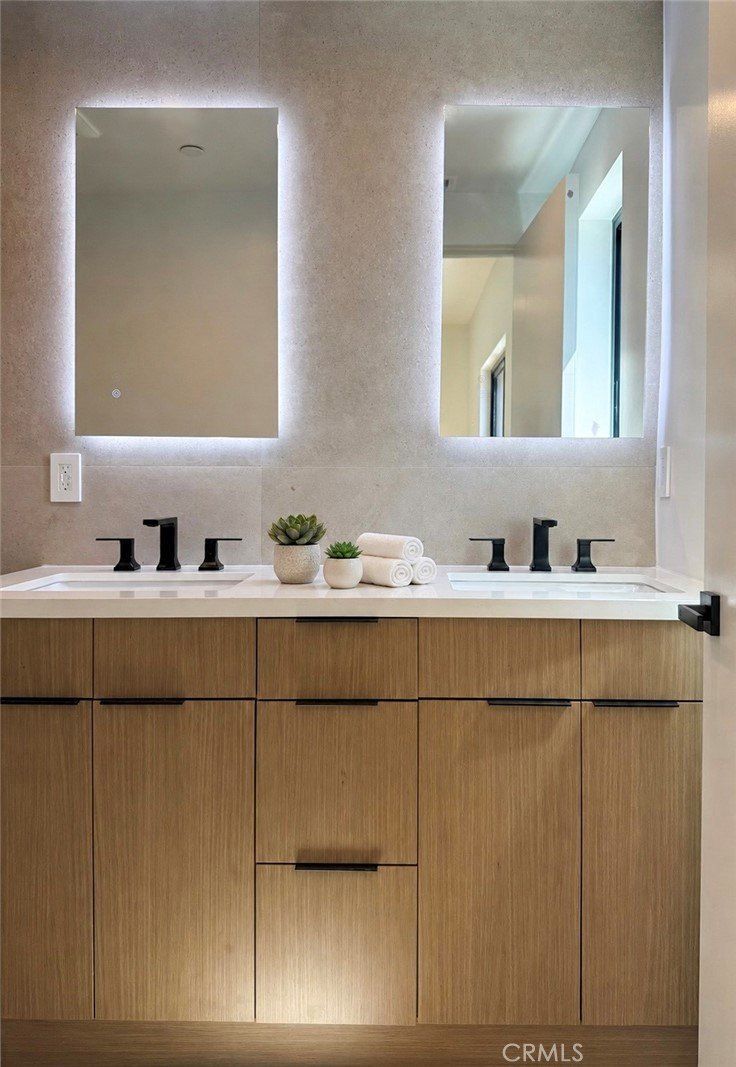 4332 Alcove Avenue. Studio City, CA 91604