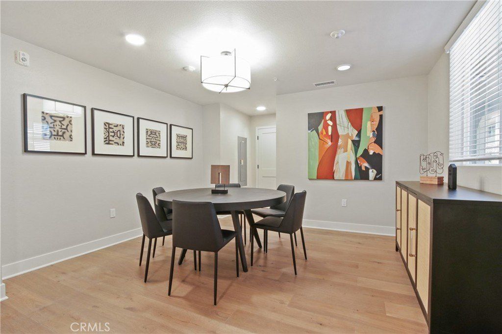 927 Deep Valley Drive. Rolling Hills Estates, CA 90274