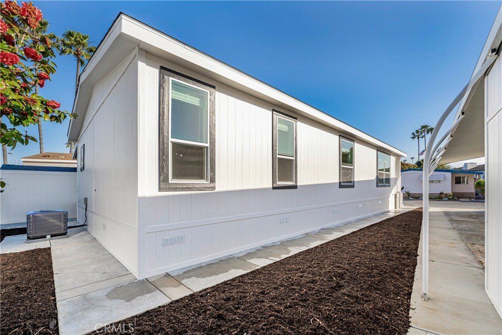 7205 Santa Barbara Street. Carlsbad, CA 92011