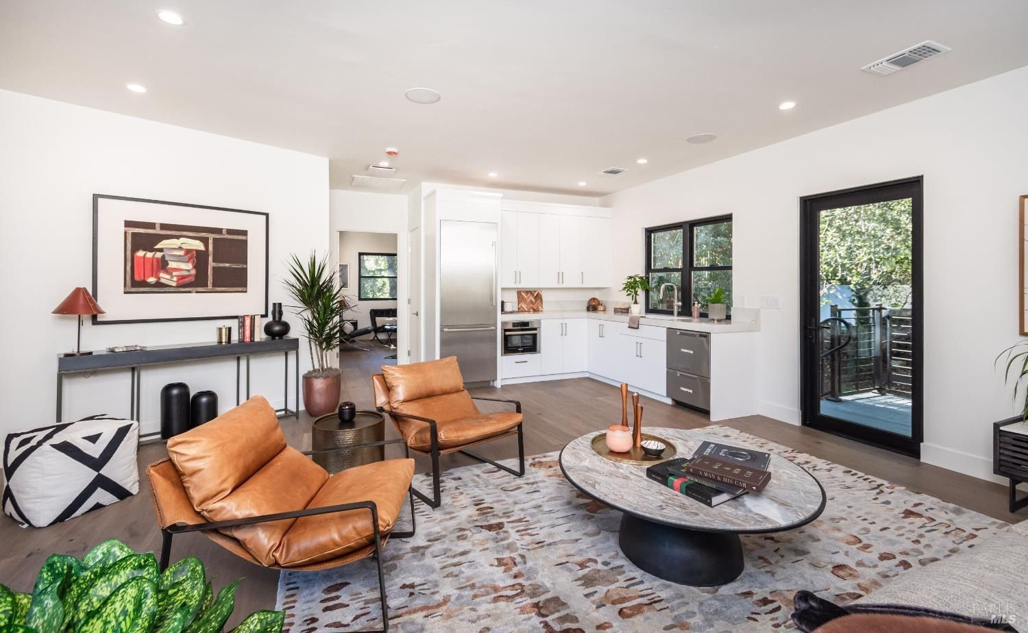 15 Via Del Arroyo Drive. Napa, CA 94559
