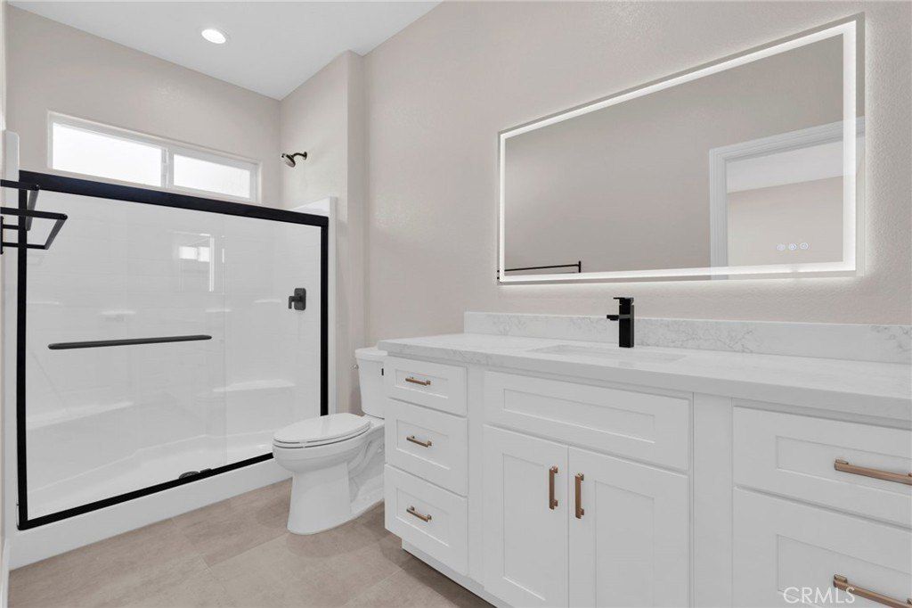 15991 Tao Road. Apple Valley, CA 92307