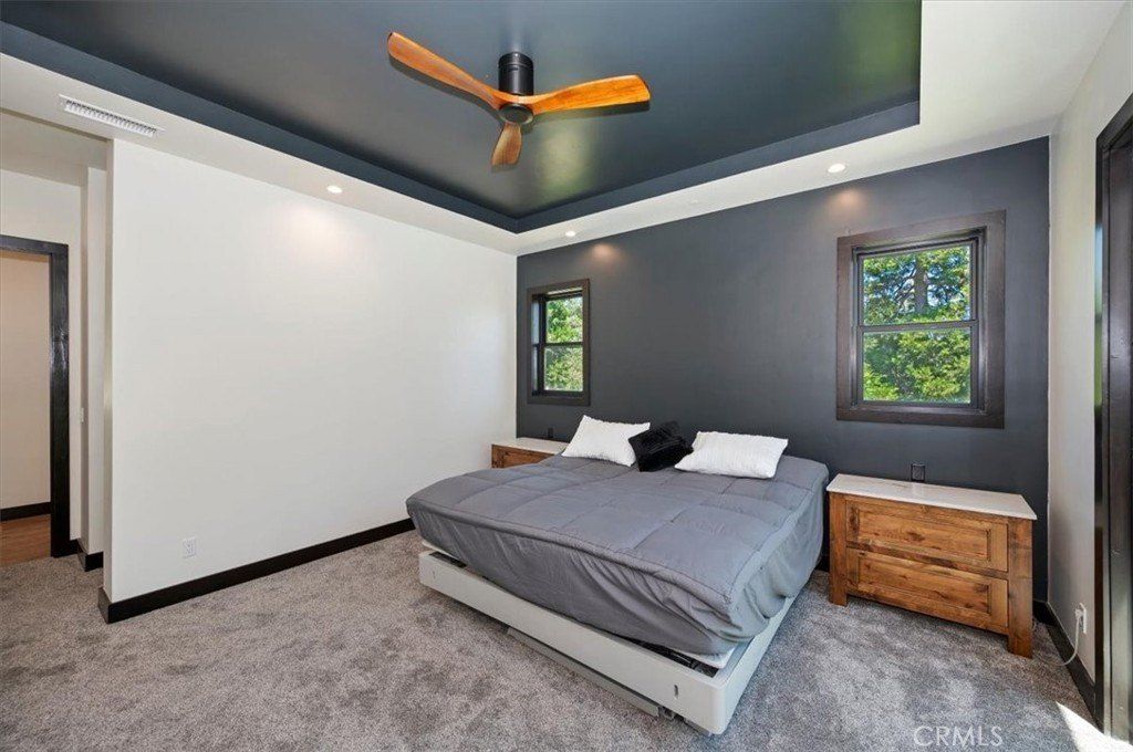 175 Mill Pond. Lake Arrowhead, CA 92352