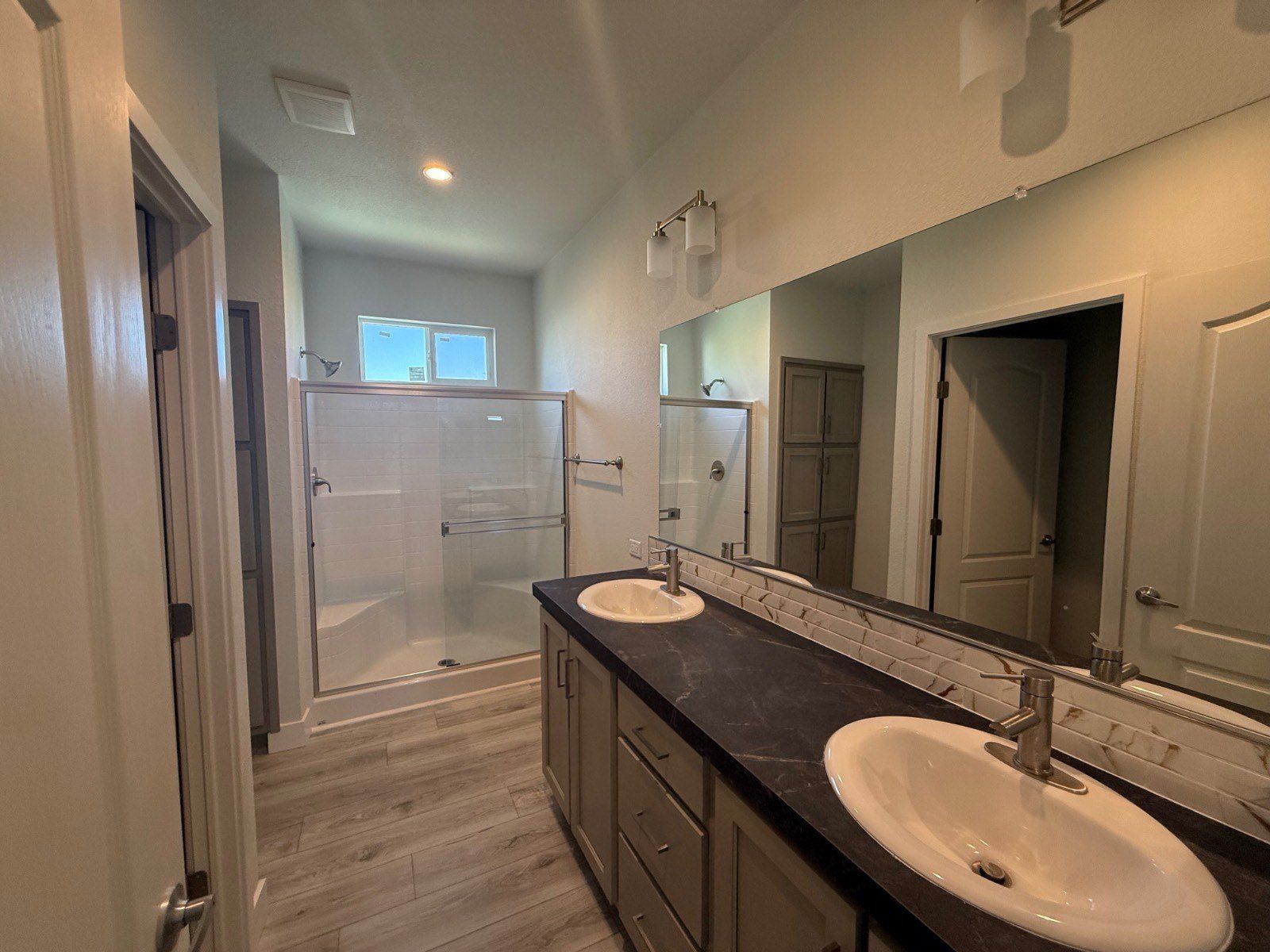 1995 E San Bernardino Ave. San Bernardino, CA 92408