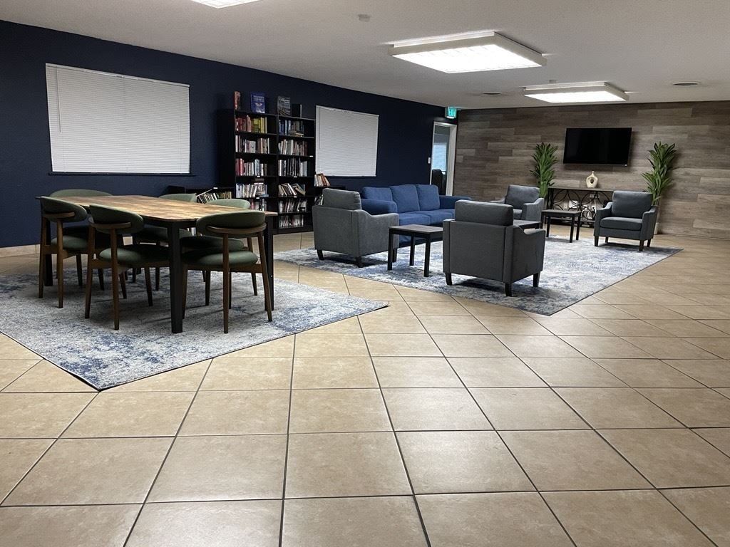 3138 W Dakota Avenue. Fresno, CA 93722