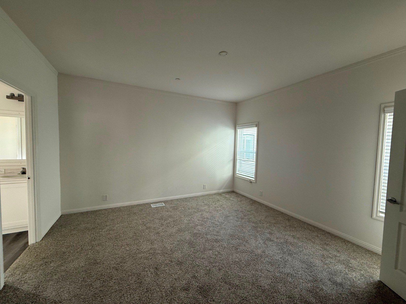 20843 Waalew Rd. Apple Valley, CA 92307